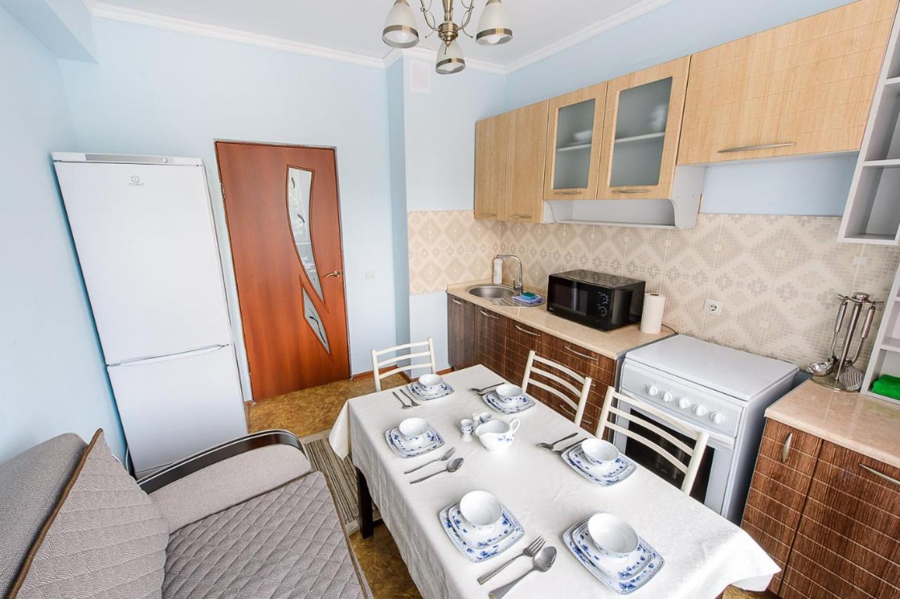 Apartment Оn Makatayeva 5 B Alma-Ata Buitenkant foto