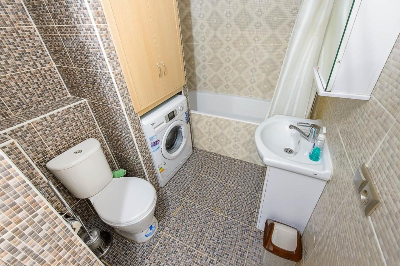 Apartment Оn Makatayeva 5 B Alma-Ata Buitenkant foto